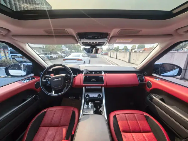Land Rover Range Rover Sport — Фото автомобиля 13
