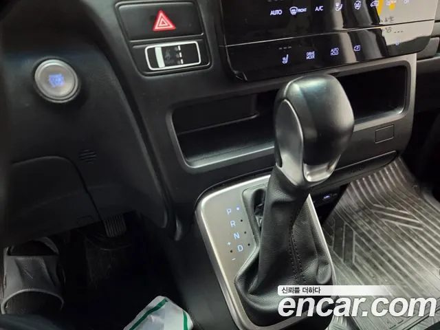 Hyundai Staria Staria Карго 5 мест — Фото автомобиля 12