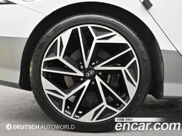 Hyundai Ioniq 6 — Фото автомобиля 5