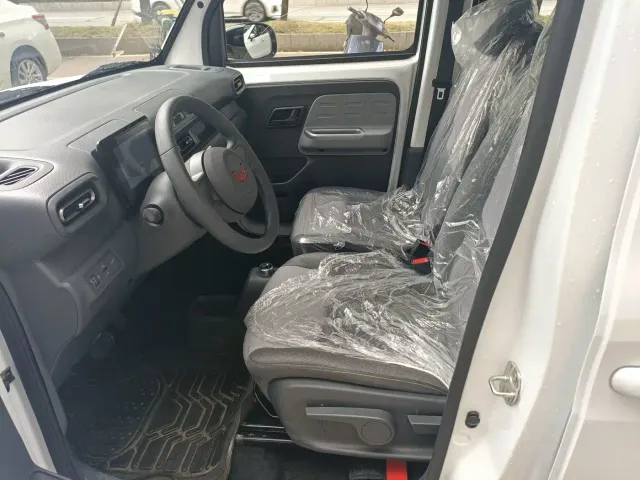 Wuling Zhiguang NEV — Фото автомобиля 4