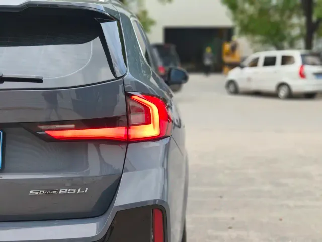 BMW X1 — Фото автомобиля 8