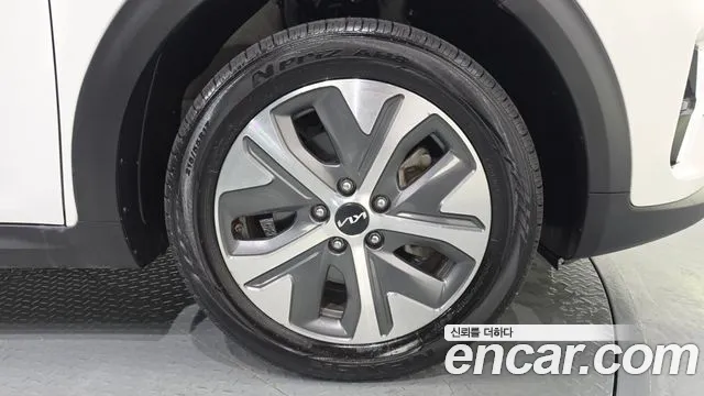 Kia Niro Niro Plus Air — Фото автомобиля 21