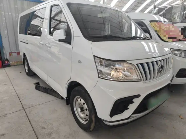 Changan Ruixing EM80 — Фото автомобиля 3