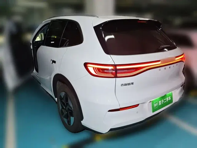 Geely Galaxy E5 — Фото автомобиля 24