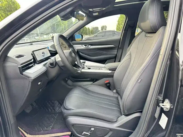 Geely Xingrui — Фото автомобиля 4