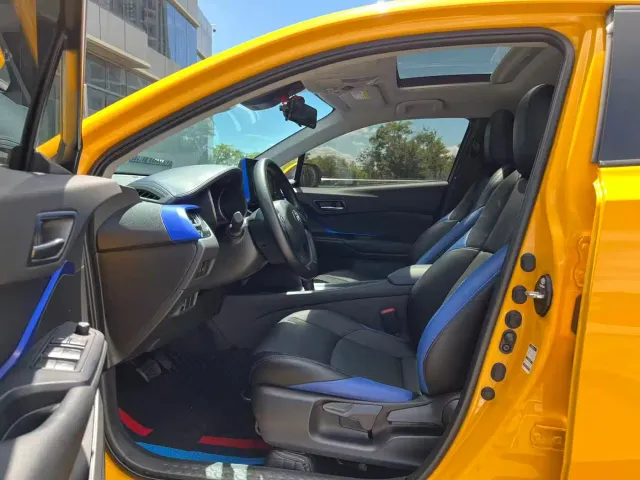 Toyota C-HR — Фото автомобиля 9