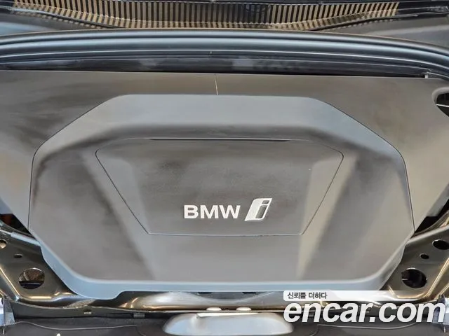 BMW iX2 U10 — Фото автомобиля 6