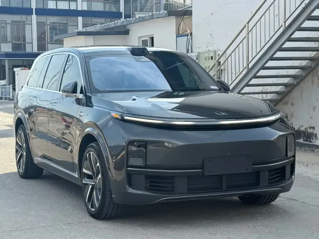 Фотография автомобиля — Li Auto L9