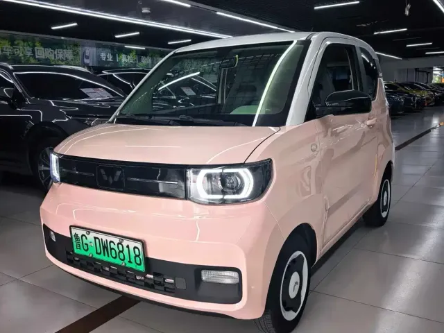 Фотография автомобиля — Wuling Hongguang Mini EV