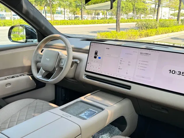 Li Auto L8 — Фото автомобиля 3