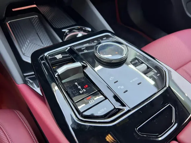 BMW 5 Series — Фото автомобиля 13