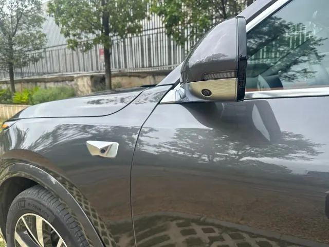Li Auto L8 — Фото автомобиля 7