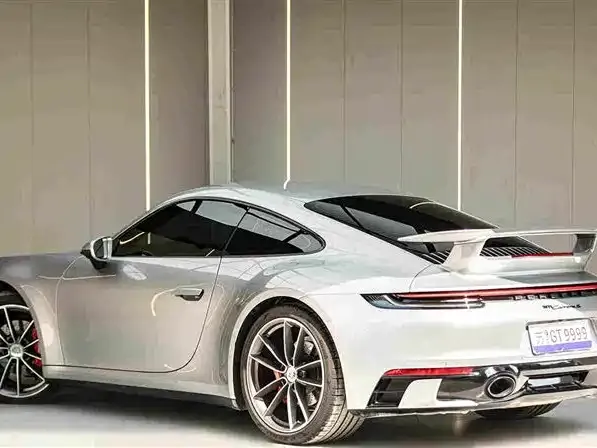 Porsche 911 — Фото автомобиля 5