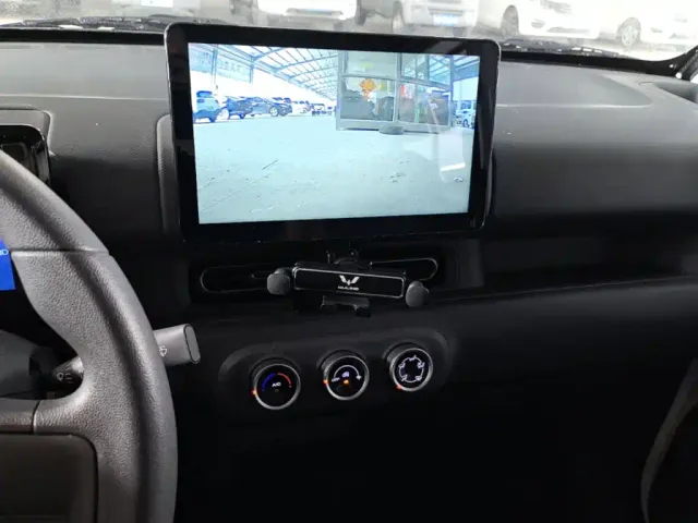 Wuling Zhiguang NEV — Фото автомобиля 12