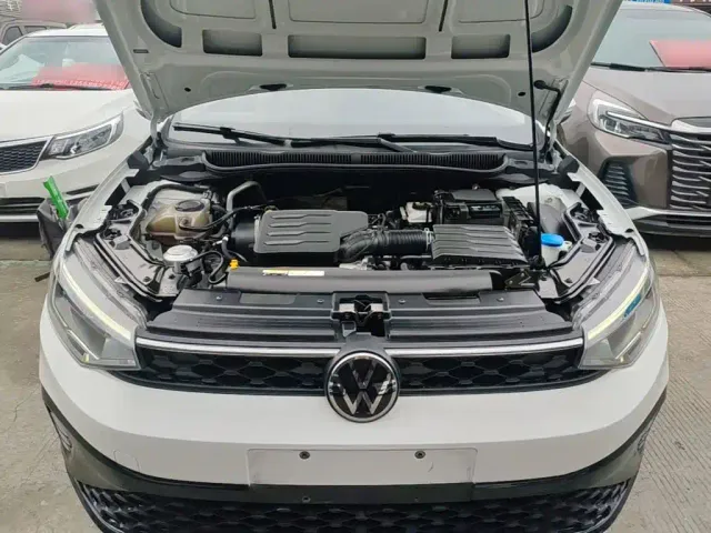 Volkswagen Lavida — Фото автомобиля 19