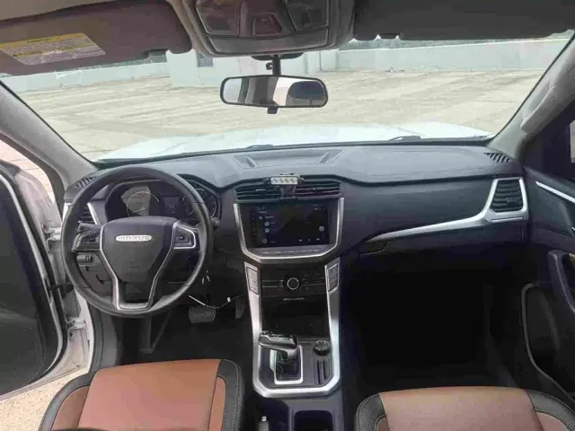 Maxus T70 — Фото автомобиля 5