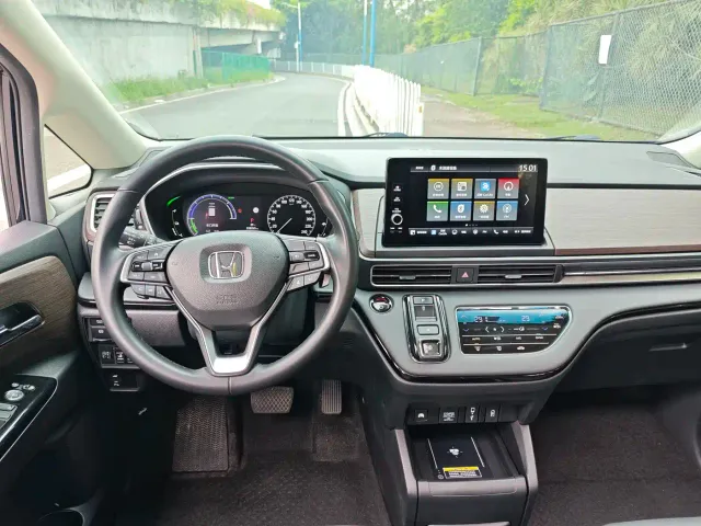 Honda Odyssey — Фото автомобиля 15