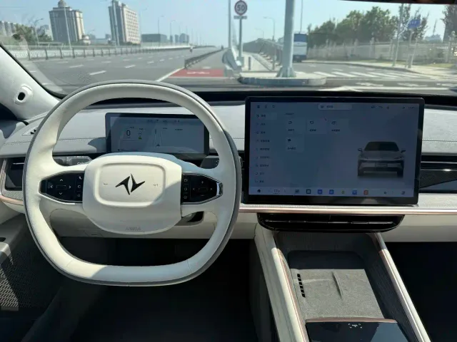 Dongfeng eπ 007 — Фото автомобиля 12
