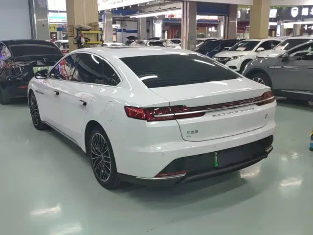 BYD Han — Фото автомобиля 4