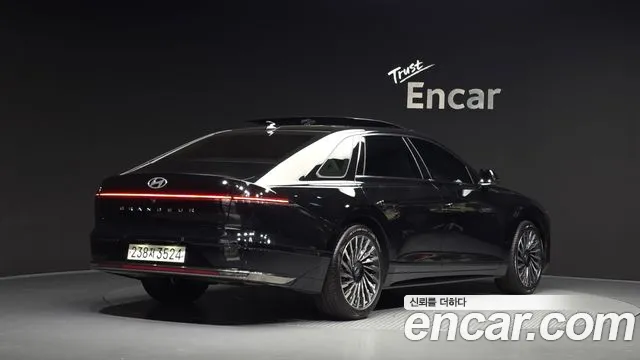 Hyundai Grandeur GN7 — Фото автомобиля 2
