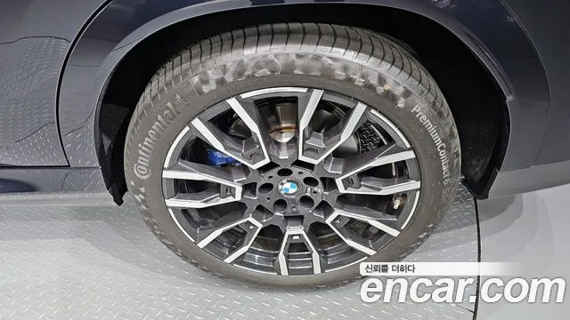 BMW X6 xDrive40i M Sport — Фото автомобиля 17