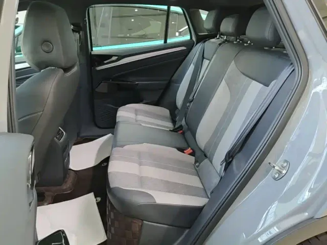 Volkswagen ID.4 Crozz — Фото автомобиля 16