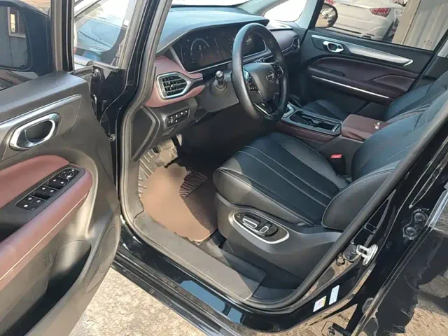 GAC Trumpchi M6 — Фото автомобиля 15