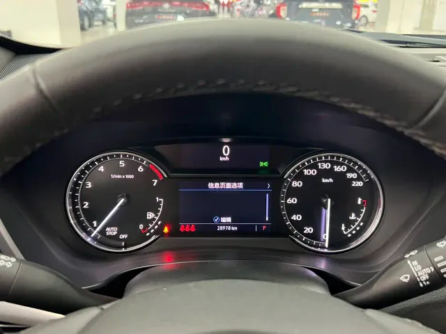 Cadillac XT4 — Фото автомобиля 9