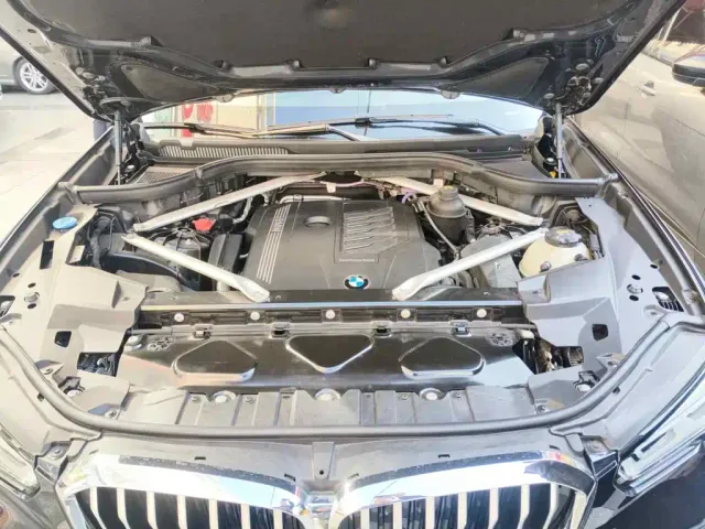 BMW X5 — Фото автомобиля 3
