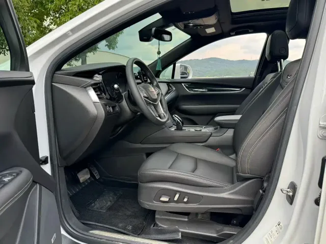 Cadillac XT5 — Фото автомобиля 4