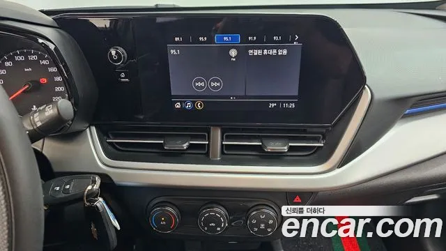 ChevroletGMDaewoo Trax Trax Кроссовер — Фото автомобиля 12