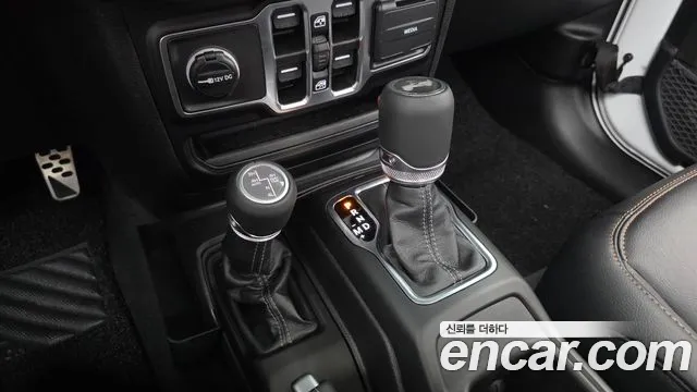 Jeep Wrangler JL — Фото автомобиля 9
