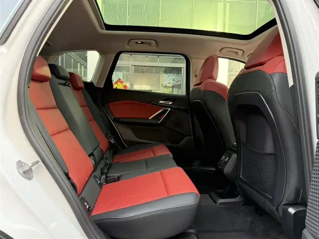 BMW X1 — Фото автомобиля 3