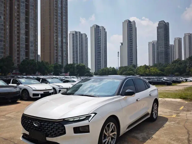 Фотография автомобиля — Ford Mondeo