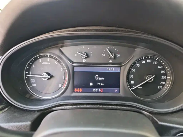 Buick Regal — Фото автомобиля 11