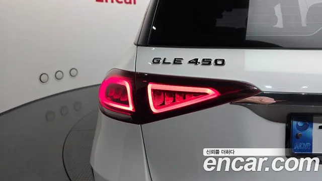 Mercedes-Benz GLE-Class — Фото автомобиля 18