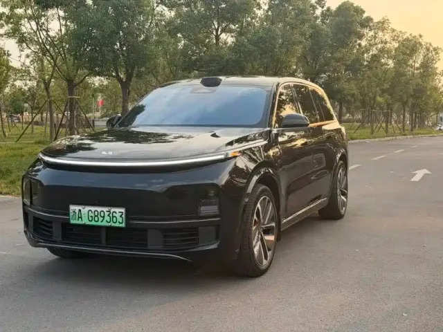 Фотография автомобиля — Li Auto L9