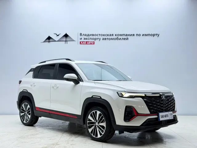 Changan CS35 Plus — Фото автомобиля 3