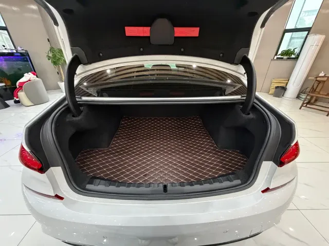 BMW 3 Series — Фото автомобиля 20