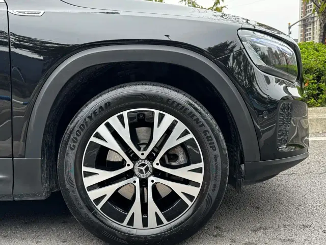 Mercedes-Benz GLB-Class — Фото автомобиля 21