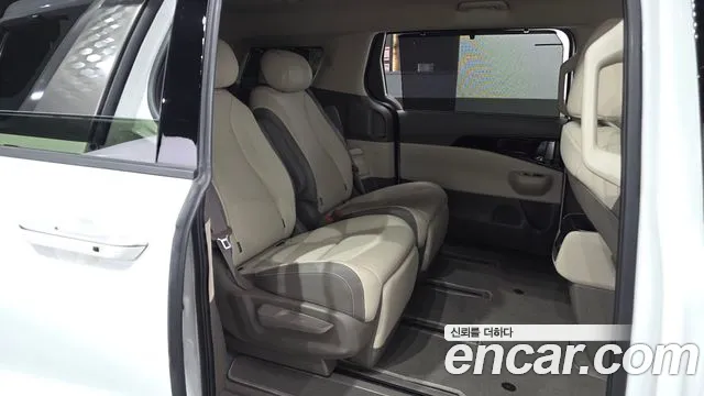Kia Carnival 4th Gen — Фото автомобиля 17