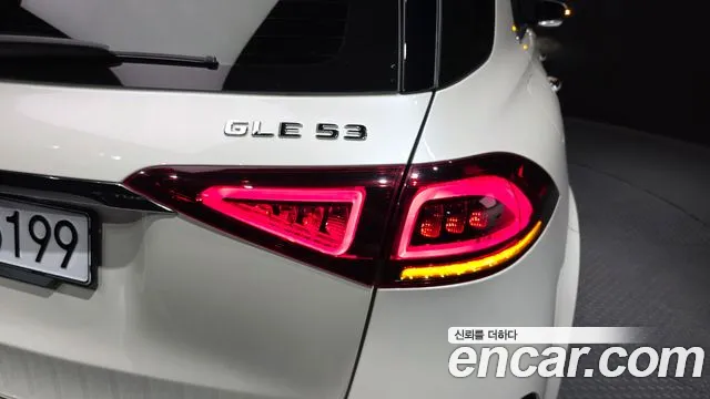 Mercedes-Benz GLE-Class — Фото автомобиля 22