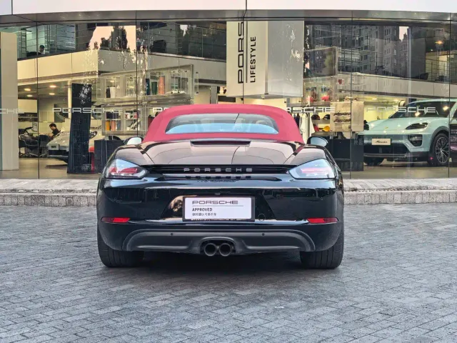 Porsche 718 — Фото автомобиля 17