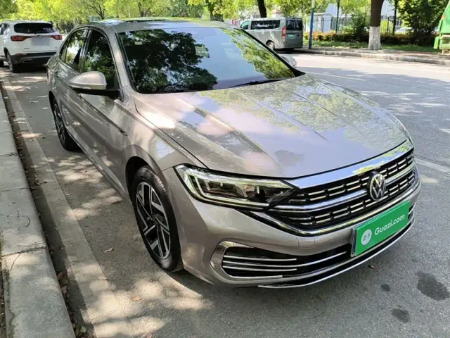 Volkswagen Sagitar — Фото автомобиля 3