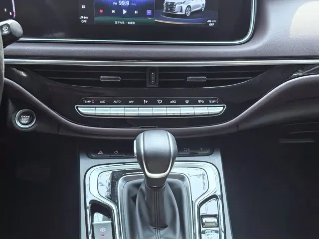 GAC Trumpchi M6 — Фото автомобиля 12