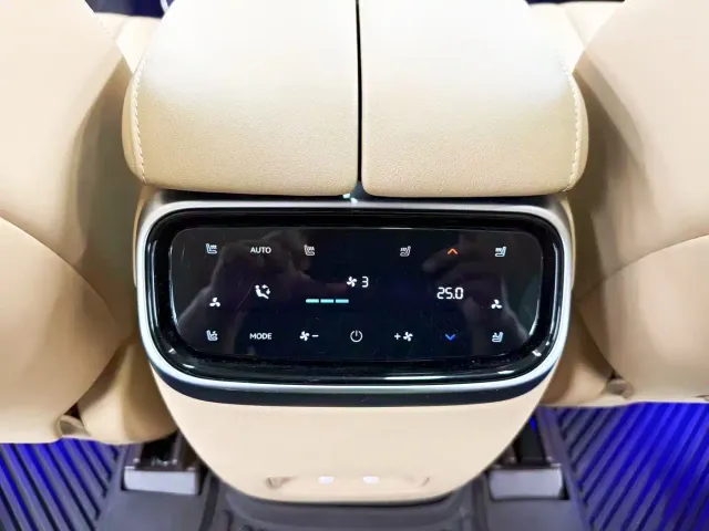 Aito M7 — Фото автомобиля 17