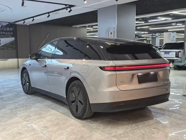 Li Auto i6 — Фото автомобиля 5