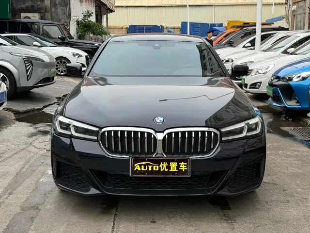 Фотография автомобиля — BMW 5 Series