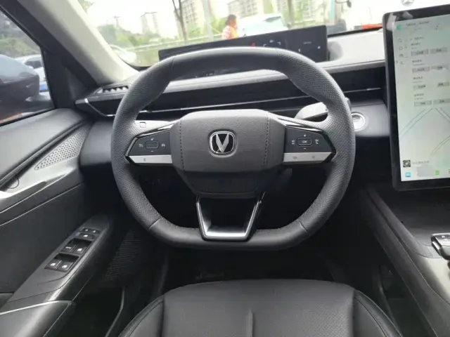 Changan Eado — Фото автомобиля 11