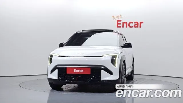 Kia EV3 — Фото автомобиля 3